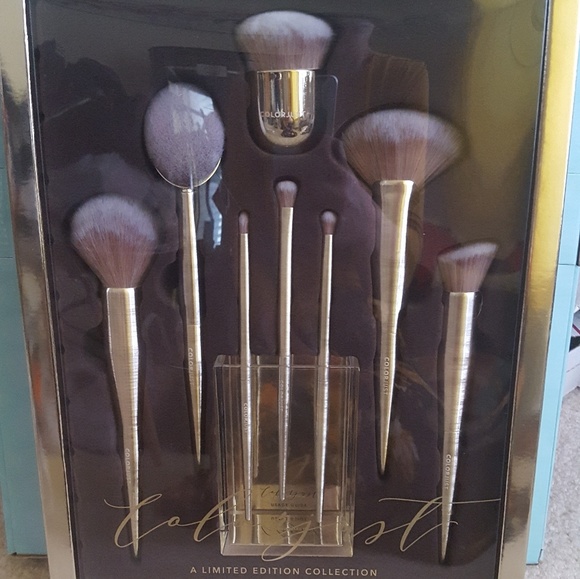 Colorjust Other - Colorjust New Limited Edition Makeup Brushes Set
